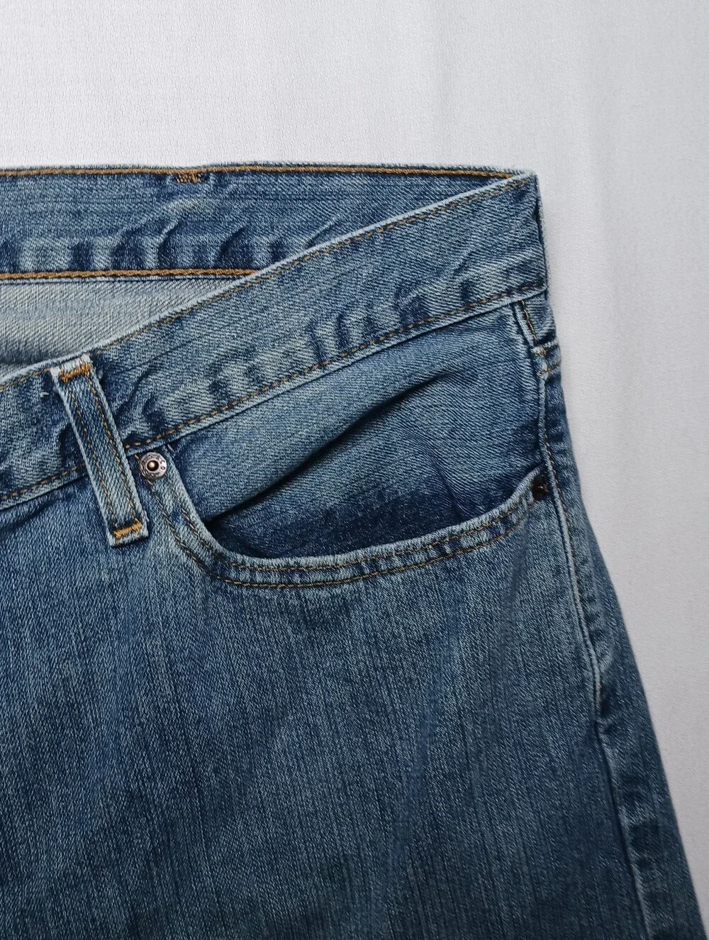Levis comfortable men